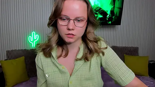 Snapshot of milalapka chatting on 10, 11, 2025 milalapka online show from 10, 11, 2025