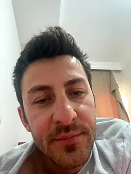 Snapshot of emredenizz07 chatting on 8, 10, 2025 emredenizz07 online show from 8, 10, 2025