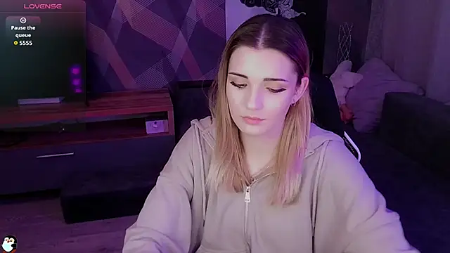 Sandy Belle online show from 14, 11, 2025