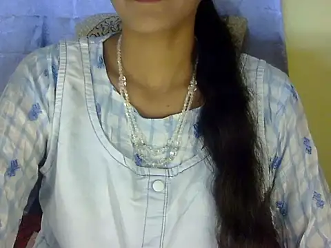 zara Khan0 online show from 9, 9, 2025