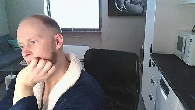 Snapshot of Dartanjanas13 chatting on 12, 10, 2025 Dartanjanas13 online show from 12, 10, 2025