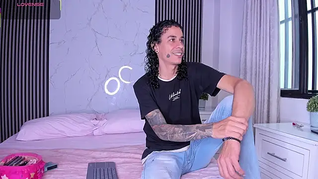 Snapshot of JackAndRosse_ chatting on 18, 2, 2026 JackAndRosse online show from 18, 2, 2026