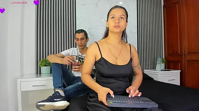 Snapshot of JackAndRosse_ chatting on 12, 3, 2026 JackAndRosse online show from 12, 3, 2026