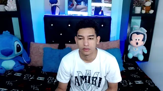 x oliver x online show from 9, 10, 2025