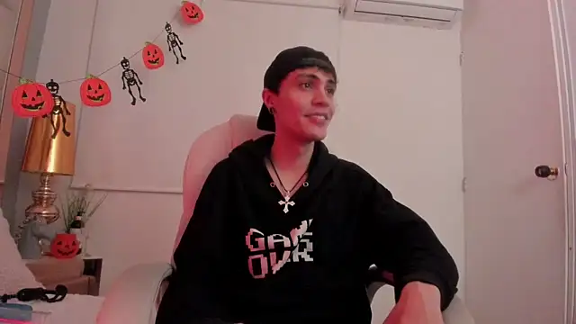 dark sun302 online show from 23, 10, 2025