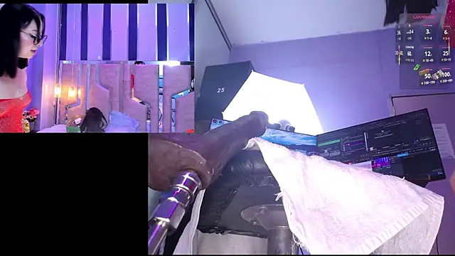 Snapshot of NicoleFerrel chatting on 25, 2, 2026 NicoleFerrel online show from 25, 2, 2026