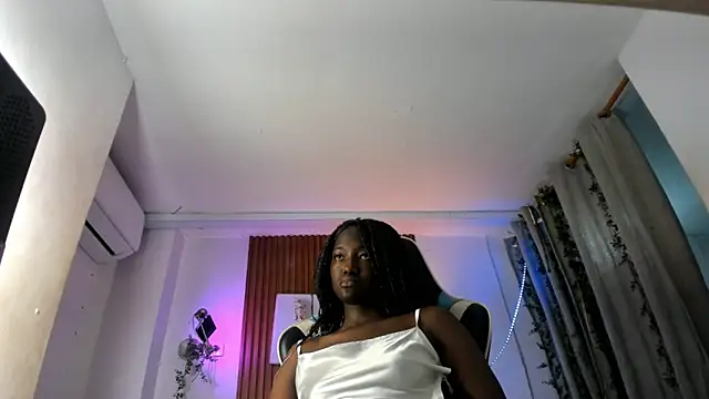 Evaa 18 online show from 3, 12, 2025