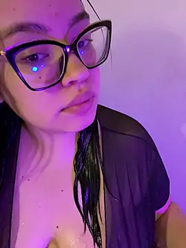 Emily Taylor2 online show from 18, 10, 2025