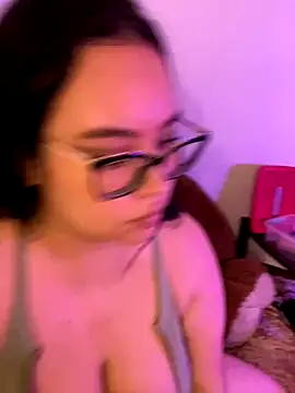 Emily Taylor2 online show from 2, 11, 2025