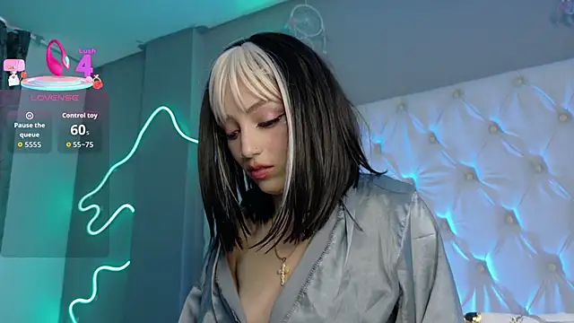 Snapshot of Megan__cole1 chatting on 17, 10, 2025 Megan cole1 online show from 17, 10, 2025