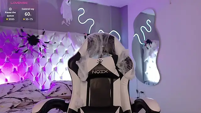 Snapshot of Megan__cole1 chatting on 23, 10, 2025 Megan cole1 online show from 23, 10, 2025