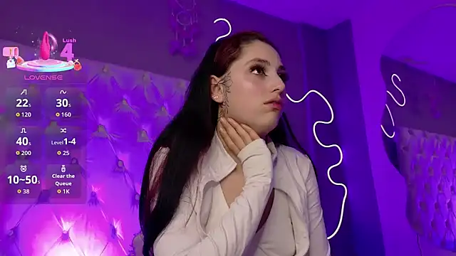 Snapshot of Megan__cole1 chatting on 5, 11, 2025 Megan cole1 online show from 5, 11, 2025