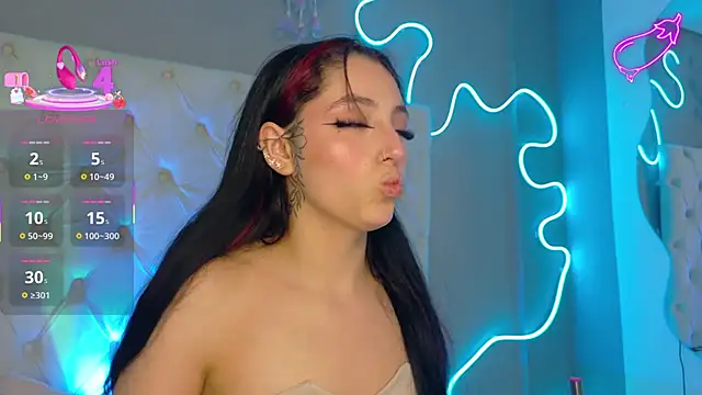 Snapshot of Megan__cole1 chatting on 8, 11, 2025 Megan cole1 online show from 8, 11, 2025