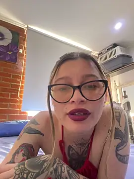 KoraSweett online show from 4, 2, 2026