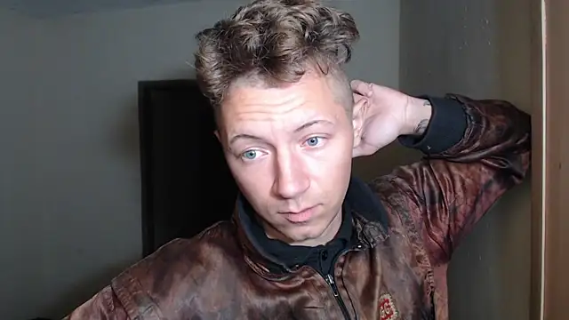 BlondZilla online show from 19, 12, 2025