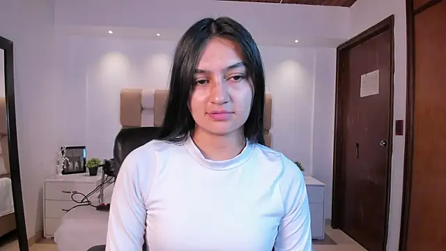 AidaJones online show from 10, 10, 2025