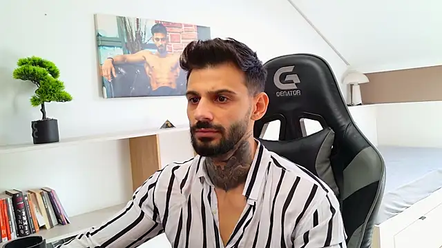 Snapshot of AresSteelX chatting on 23, 9, 2025 AresSteelX online show from 23, 9, 2025