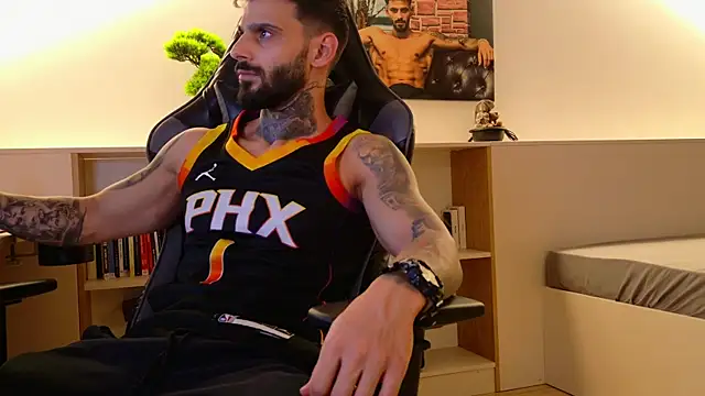 Snapshot of AresSteelX chatting on 10, 10, 2025 AresSteelX online show from 10, 10, 2025