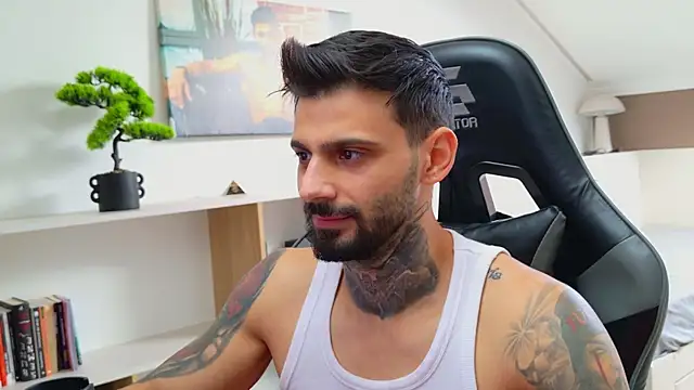 Snapshot of AresSteelX chatting on 22, 10, 2025 AresSteelX online show from 22, 10, 2025