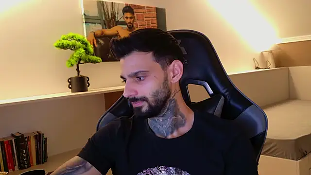 Snapshot of AresSteelX chatting on 26, 10, 2025 AresSteelX online show from 26, 10, 2025