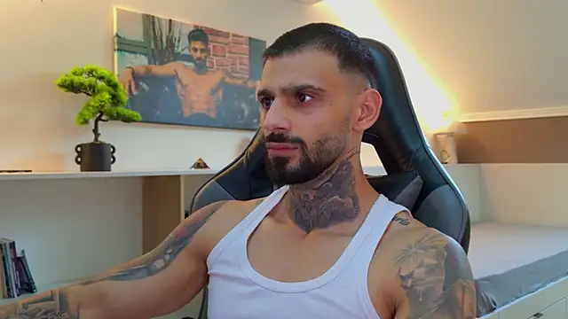 Snapshot of AresSteelX chatting on 29, 10, 2025 AresSteelX online show from 29, 10, 2025