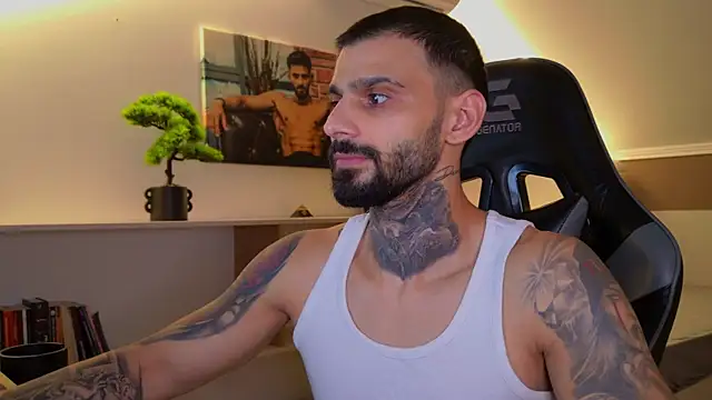 Snapshot of AresSteelX chatting on 4, 11, 2025 AresSteelX online show from 4, 11, 2025