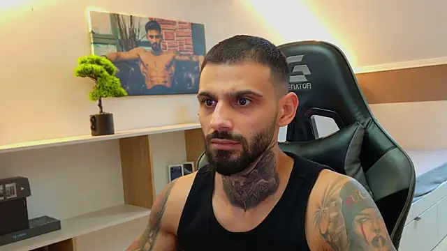 Snapshot of AresSteelX chatting on 23, 11, 2025 AresSteelX online show from 23, 11, 2025