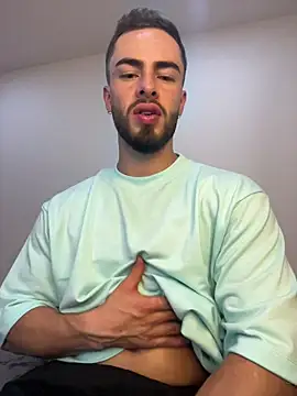 Snapshot of MaxDell chatting on 11, 2, 2026 MaxDell online show from 11, 2, 2026