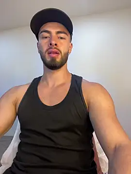 Snapshot of MaxDell chatting on 12, 2, 2026 MaxDell online show from 12, 2, 2026