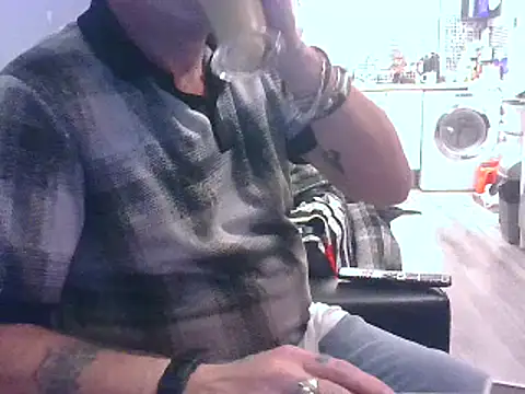 Snapshot of hefin18 chatting on 30, 1, 2025 hefin18 online show from 30, 1, 2025