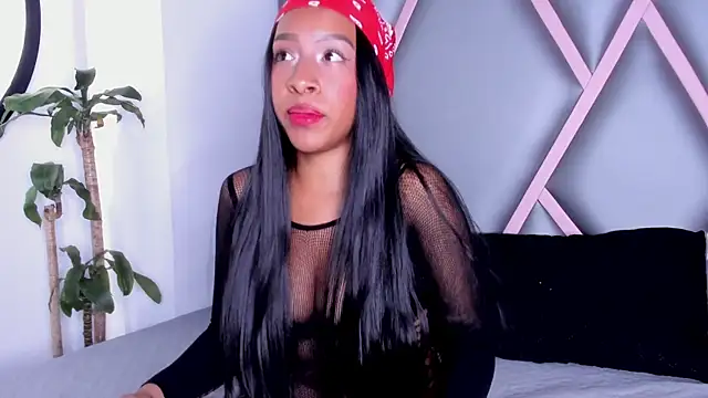 Snapshot of Euphoria_07 chatting on 19, 11, 2025 Euphoria 07 online show from 19, 11, 2025