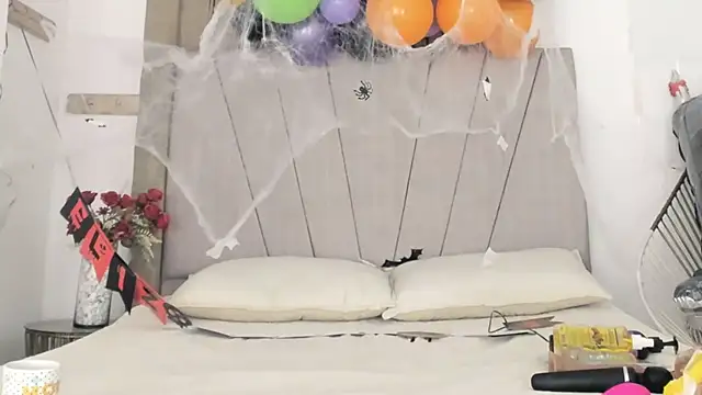 Snapshot of Lady_miss___ chatting on 14, 10, 2025 Lady miss online show from 14, 10, 2025