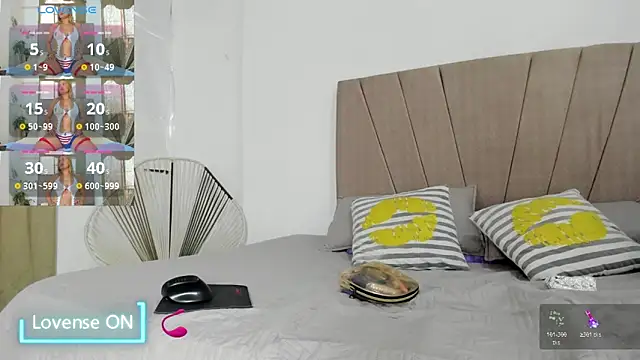 Snapshot of Lady_miss___ chatting on 13, 11, 2025 Lady miss online show from 13, 11, 2025