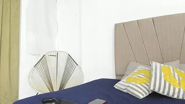 Snapshot of Lady_miss___ chatting on 14, 11, 2025 Lady miss online show from 14, 11, 2025