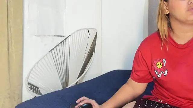 Snapshot of Lady_miss___ chatting on 24, 11, 2025 Lady miss online show from 24, 11, 2025