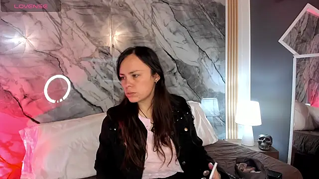 Astridhotman online show from 17, 10, 2025