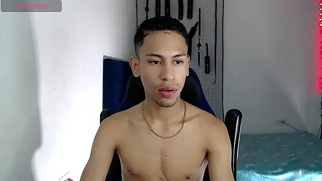 Snapshot of dylan_apol0 chatting on 7, 11, 2025 dylan apol0 online show from 7, 11, 2025