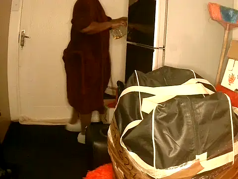 Snapshot of ALICIA_X98 chatting on 7, 11, 2025 ALICIA X98 online show from 7, 11, 2025