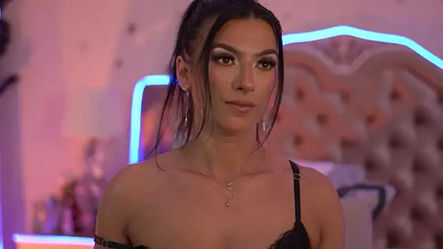 KinkyAmelie online show from 2, 2, 2026