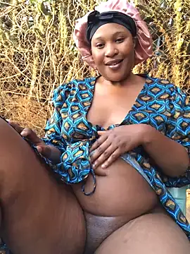 Snapshot of sweetLady89 chatting on 14, 10, 2025 sweetLady89 online show from 14, 10, 2025