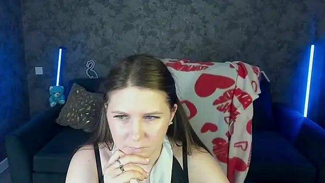 CraveeDoll online show from 19, 3, 2026