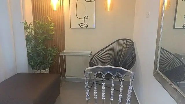 Snapshot of Lia_Mar_ chatting on 18, 10, 2025 Lia Mar online show from 18, 10, 2025