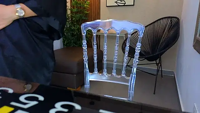 Snapshot of Lia_Mar_ chatting on 21, 10, 2025 Lia Mar online show from 21, 10, 2025