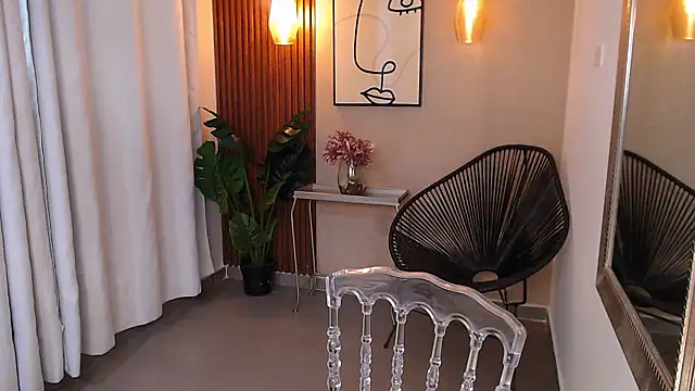 Lia Mar  online show from 12, 1, 2026