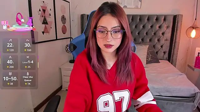 Lily Fleming online show from 22, 9, 2025