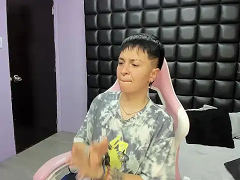  Hannah Hot online show from 11, 11, 2025