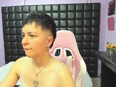  Hannah Hot online show from 22, 11, 2025