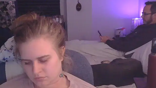 Sexyblonde12344 online show from 25, 10, 2025