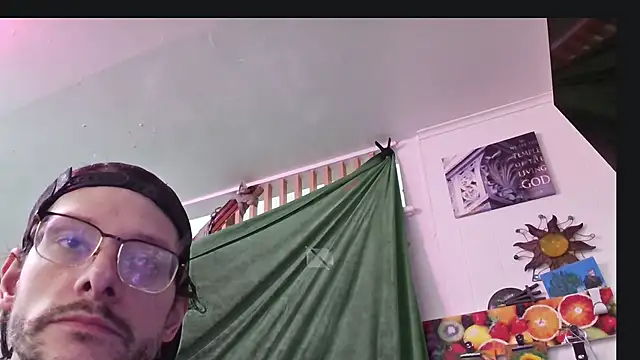 Snapshot of MasterDaddyCool chatting on 24, 10, 2025 MasterDaddyCool online show from 24, 10, 2025