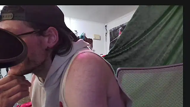 Snapshot of MasterDaddyCool chatting on 25, 10, 2025 MasterDaddyCool online show from 25, 10, 2025